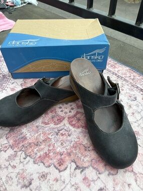 Dansko Oiled Black Women’s Slip-On Mary Jane with Buckle